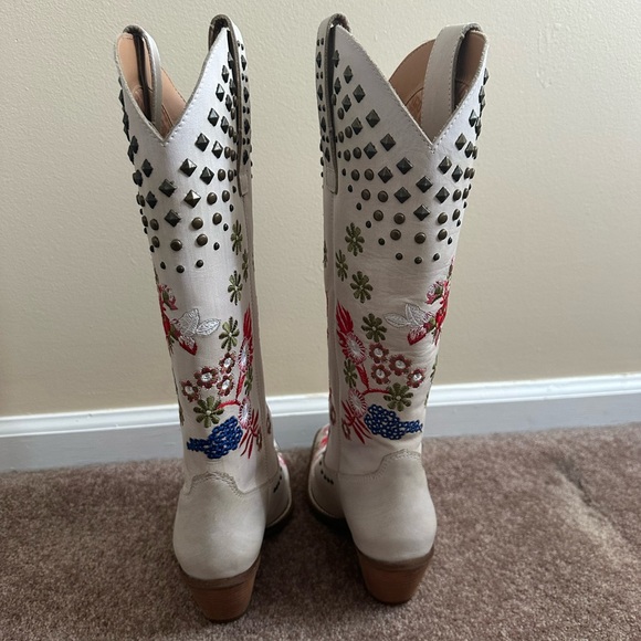 Dingo Poppy Cowboy Boots - Picture 4 of 6